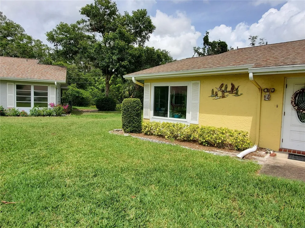1907 CANTERBURY LANE #14 Sun City Center, FL 33573