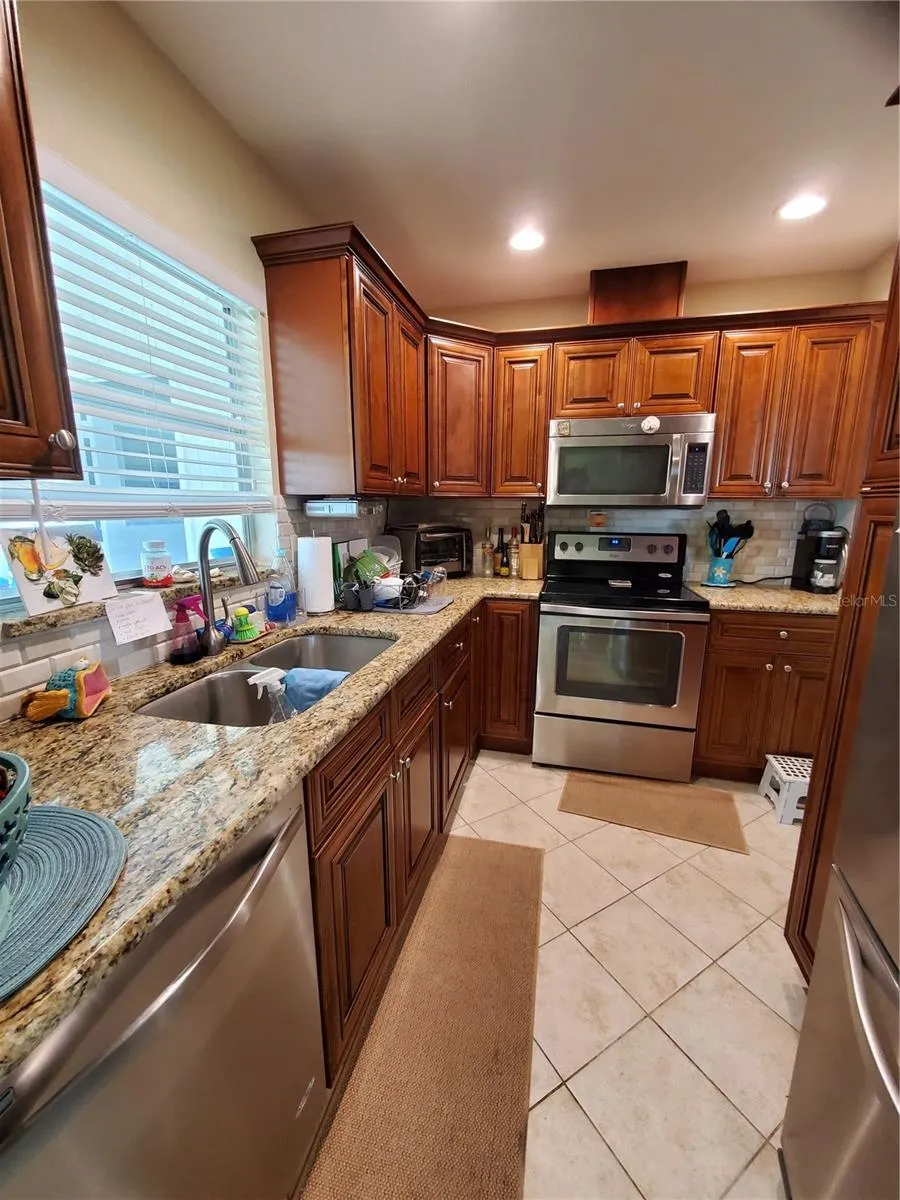 1907 CANTERBURY LANE #14 Sun City Center, FL 33573
