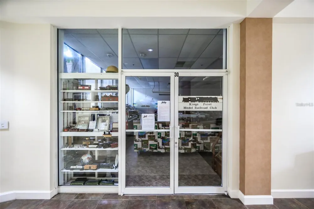 1907 CANTERBURY LANE #14 Sun City Center, FL 33573