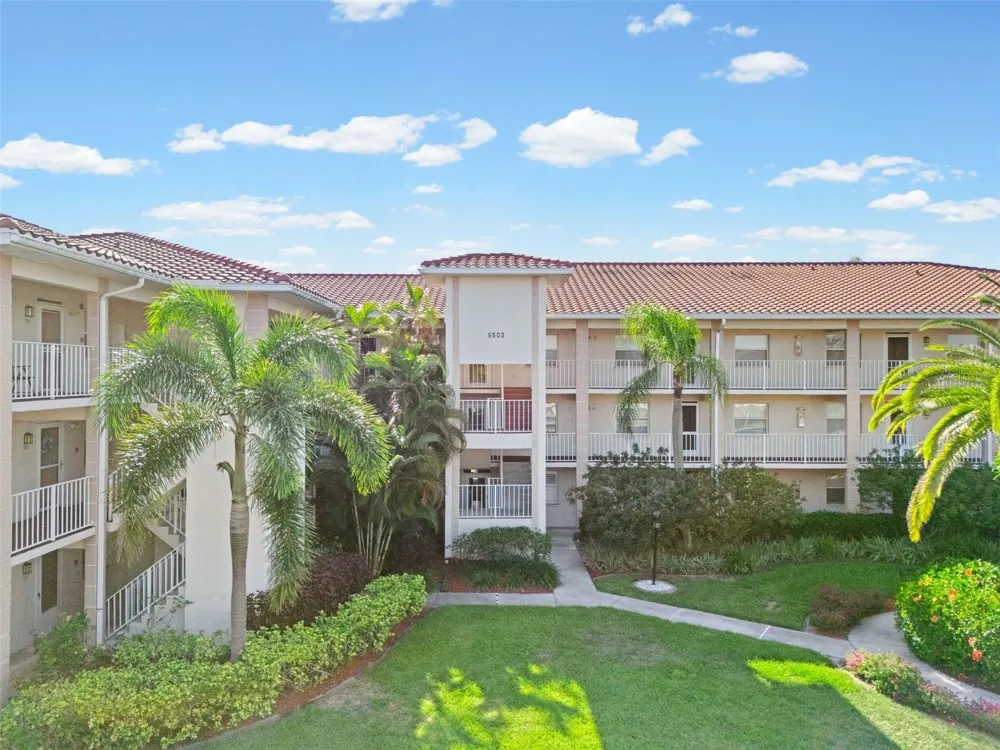 6503 STONE RIVER ROAD #204 Bradenton, FL 34203