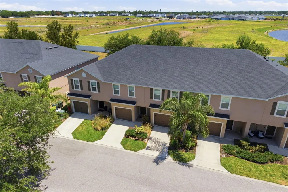 1306 GRANTHAM DRIVE Sarasota, FL 34234