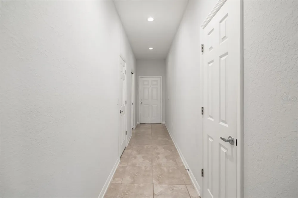 1306 GRANTHAM DRIVE Sarasota, FL 34234