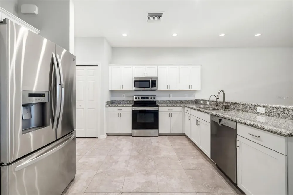 1306 GRANTHAM DRIVE Sarasota, FL 34234