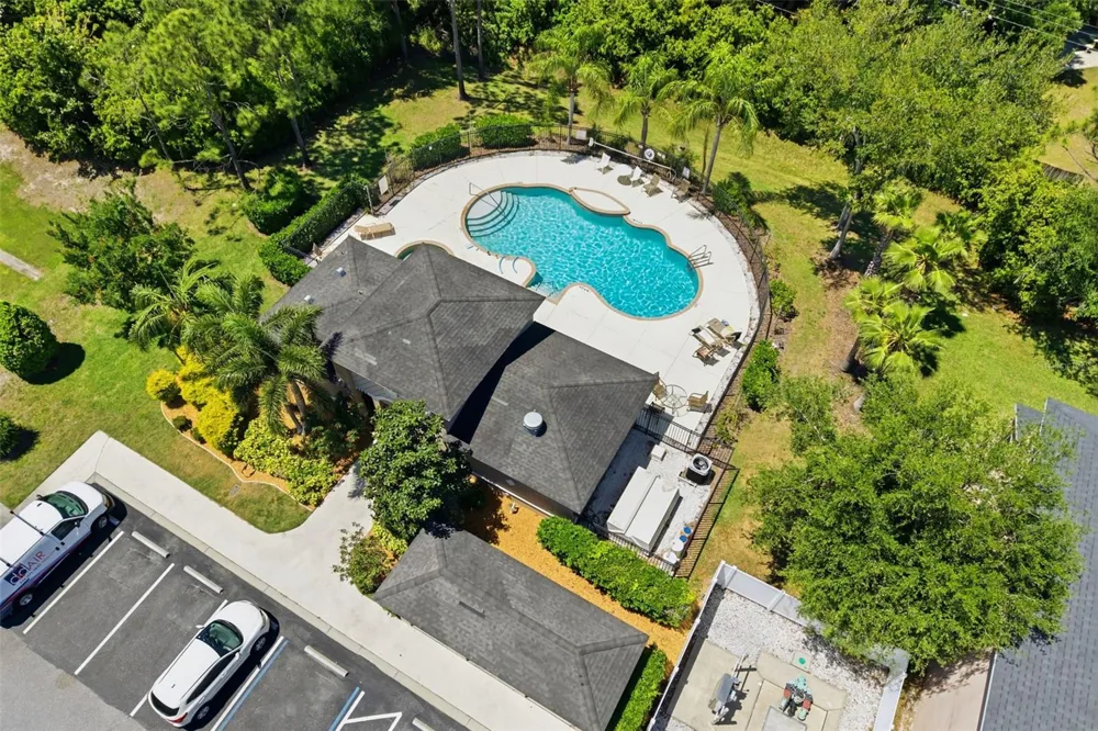 1306 GRANTHAM DRIVE Sarasota, FL 34234