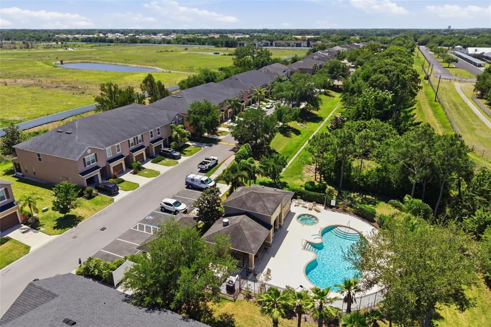 1306 GRANTHAM DRIVE Sarasota, FL 34234
