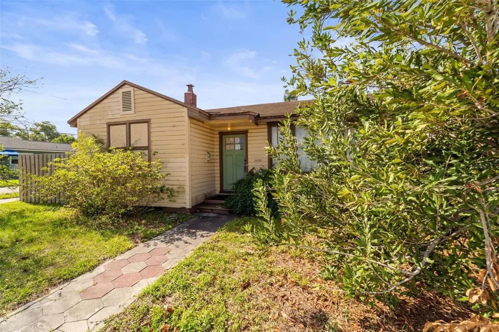 3000 5TH AVENUE St Petersburg, FL 33713