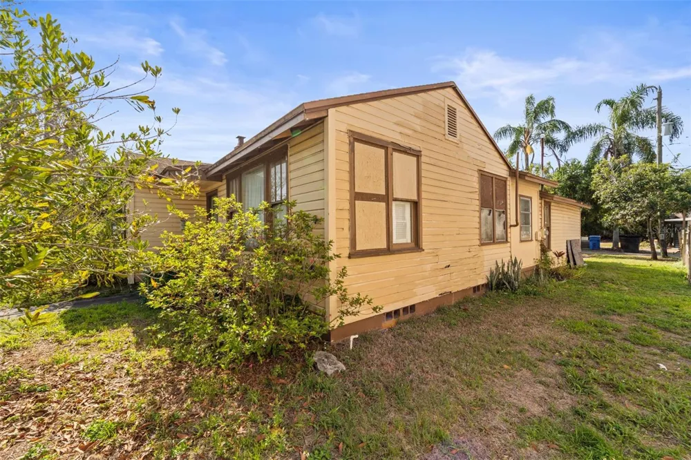 3000 5TH AVENUE St Petersburg, FL 33713