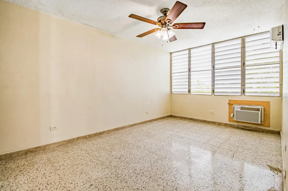 2 COND LAGUNA GARDENS II #9A Carolina, PR 00979