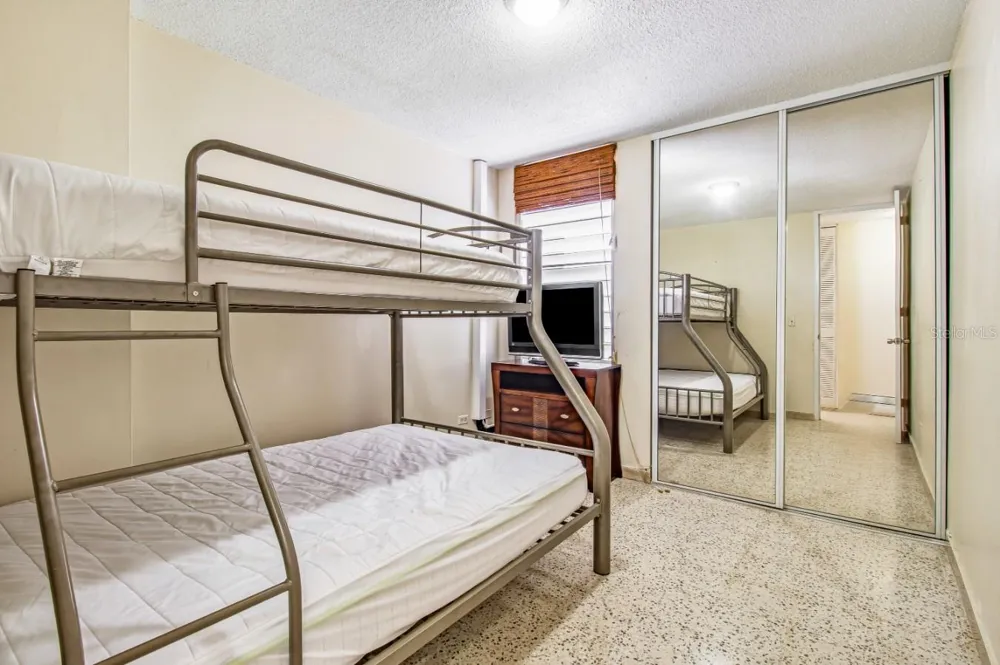 2 COND LAGUNA GARDENS II #9A Carolina, PR 00979