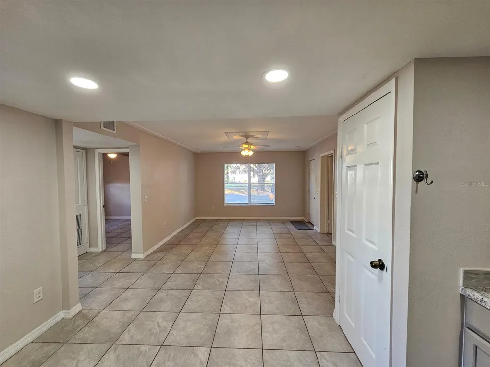 8200 FAIRWAYS CIRCLE #B102 ocala, FL 34472