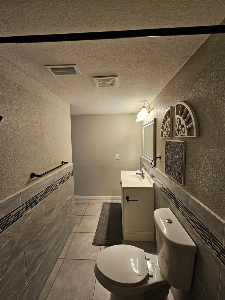 8200 FAIRWAYS CIRCLE #B102 ocala, FL 34472
