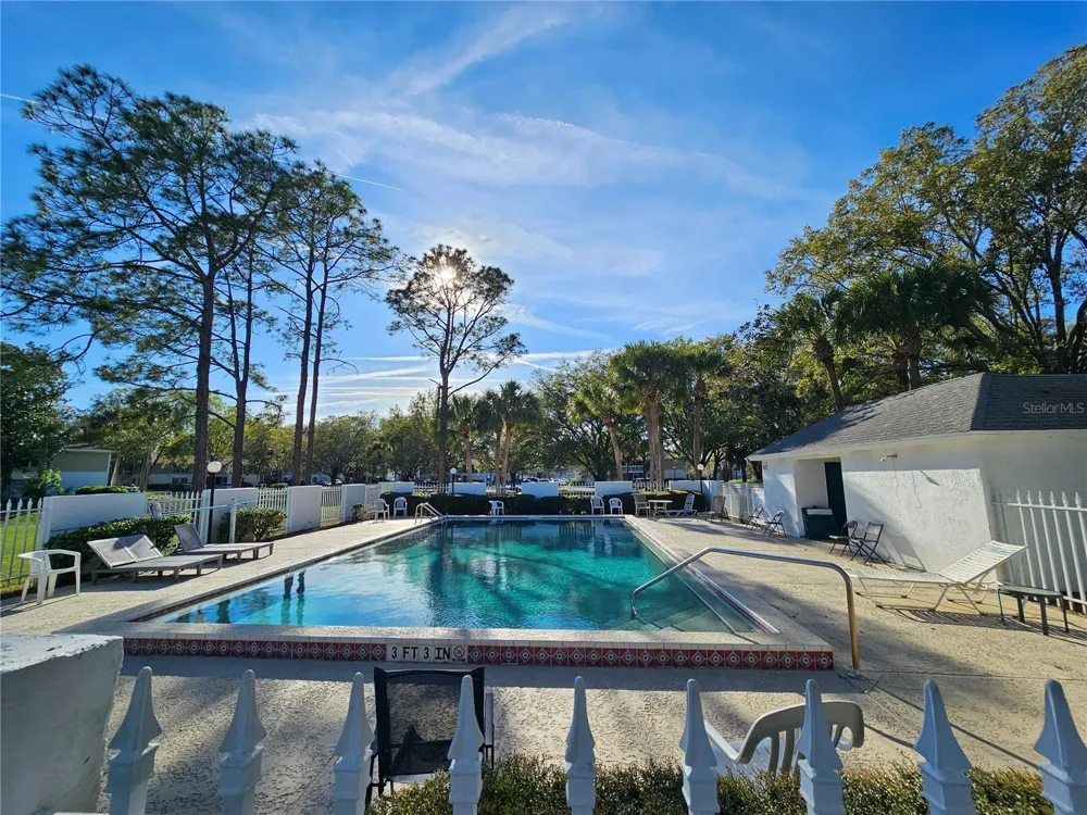 8200 FAIRWAYS CIRCLE #B102 ocala, FL 34472