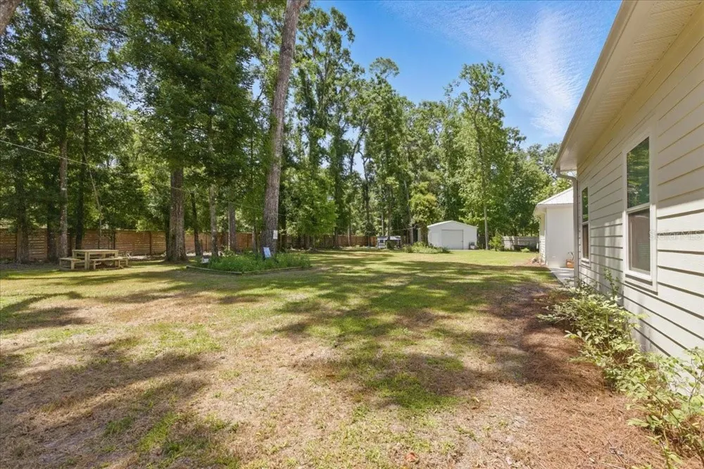 9061 KATHERINE WAY Fanning Springs, FL 32693