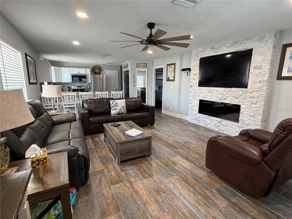 5053 BEACH ROAD #9 Englewood, FL 34223