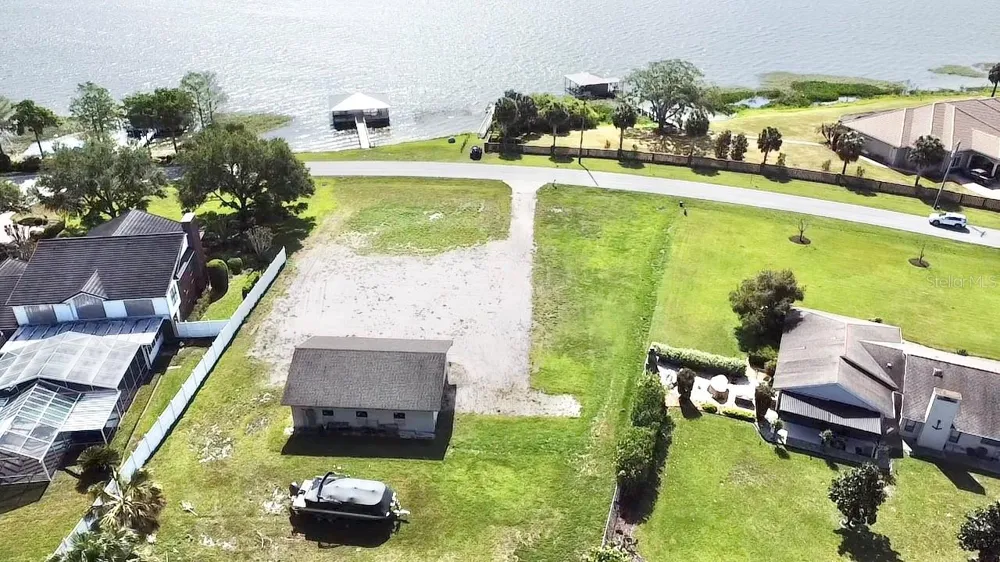 3155 LAKESHORE DRIVE Mount Dora, FL 32757