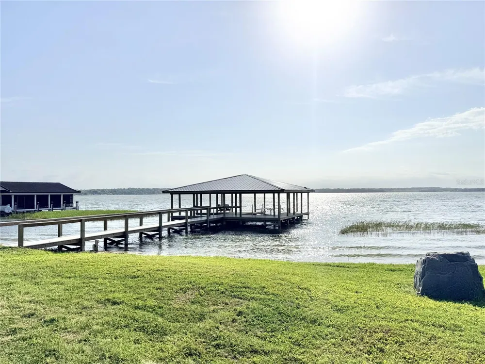 3155 LAKESHORE DRIVE Mount Dora, FL 32757