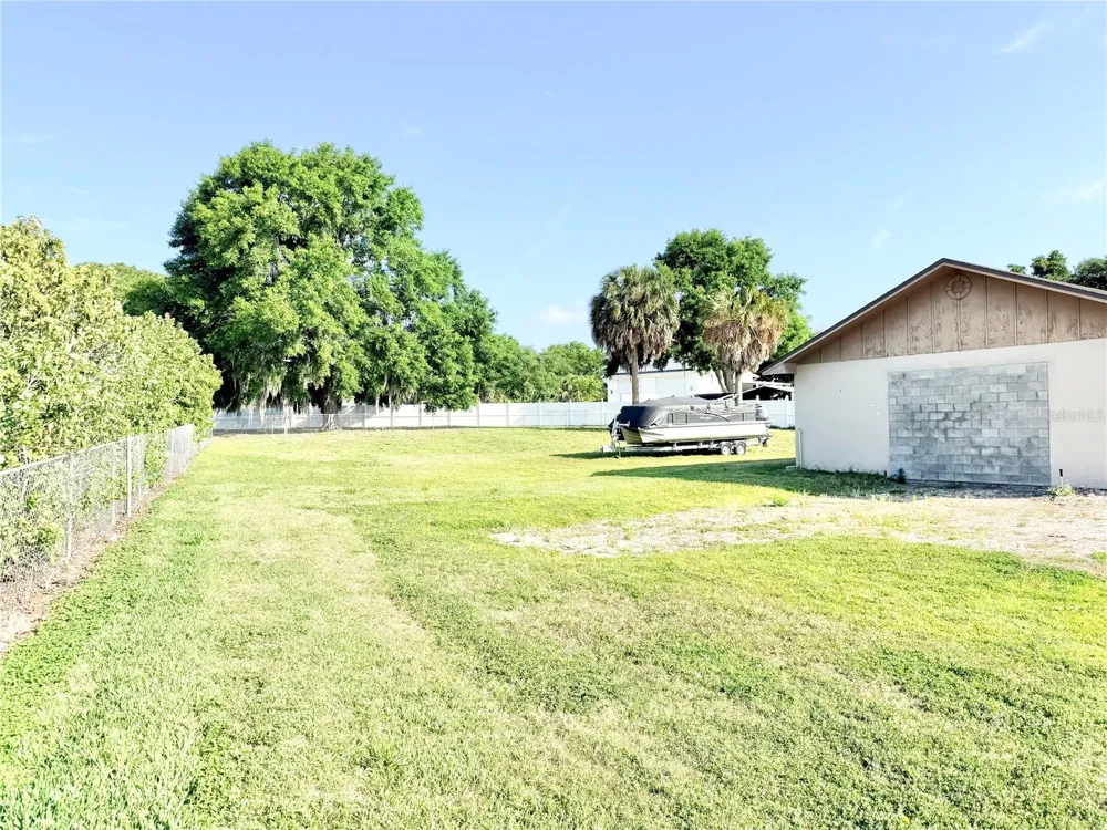 3155 LAKESHORE DRIVE Mount Dora, FL 32757