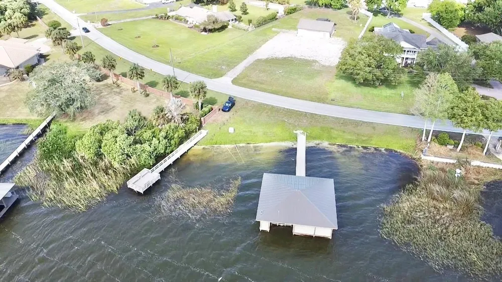 3155 LAKESHORE DRIVE Mount Dora, FL 32757