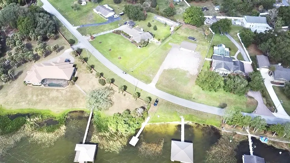 3155 LAKESHORE DRIVE Mount Dora, FL 32757