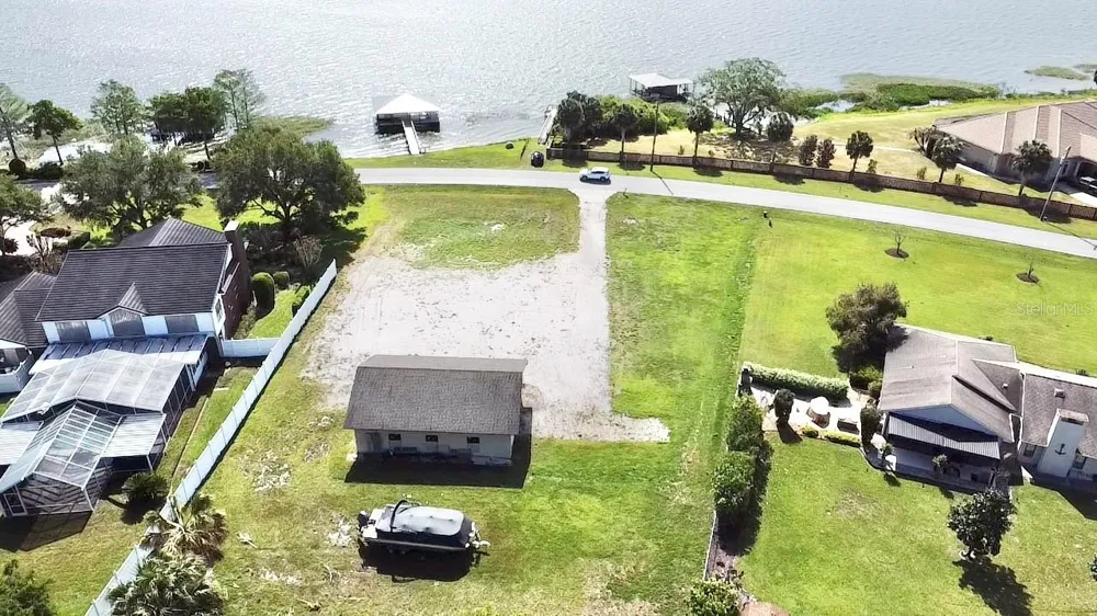 3155 LAKESHORE DRIVE Mount Dora, FL 32757
