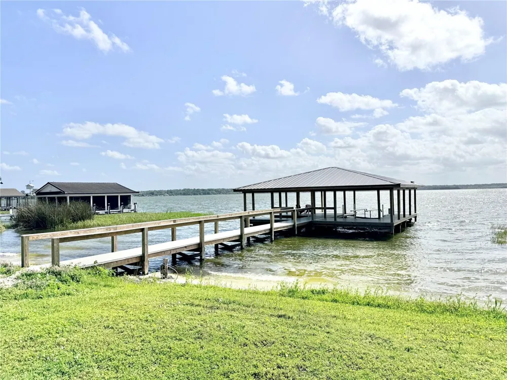 3155 LAKESHORE DRIVE Mount Dora, FL 32757