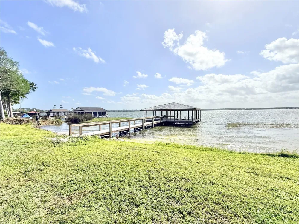 3155 LAKESHORE DRIVE Mount Dora, FL 32757