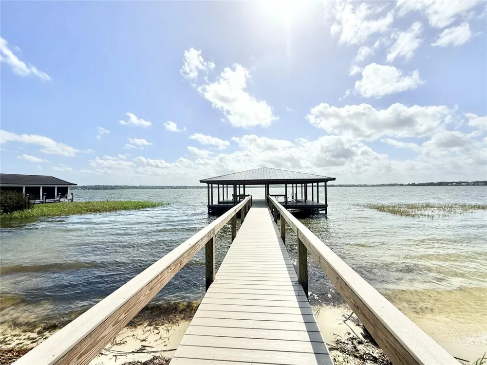3155 LAKESHORE DRIVE Mount Dora, FL 32757