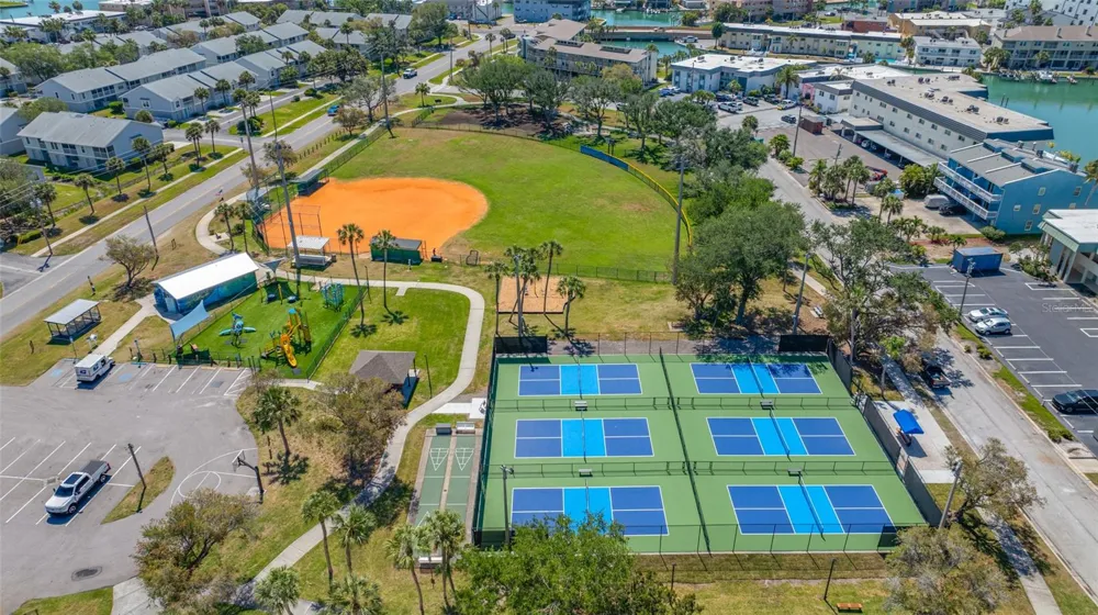 12424 CAPRI CIRCLE #5 Treasure Island, FL 33706