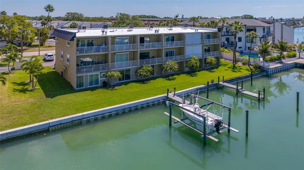 12424 CAPRI CIRCLE #5 Treasure Island, FL 33706