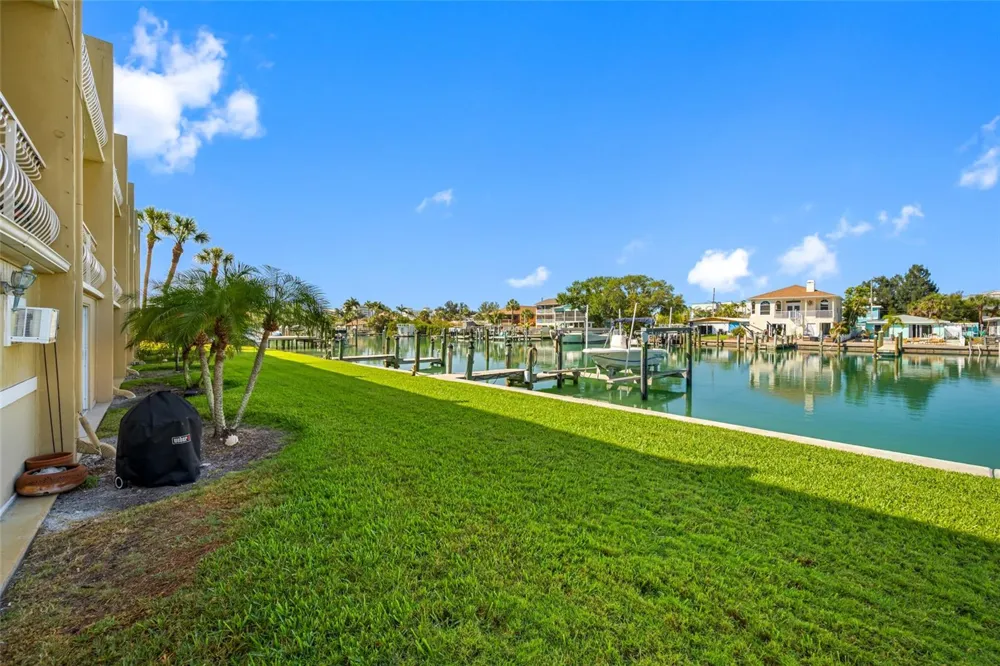 12424 CAPRI CIRCLE #5 Treasure Island, FL 33706