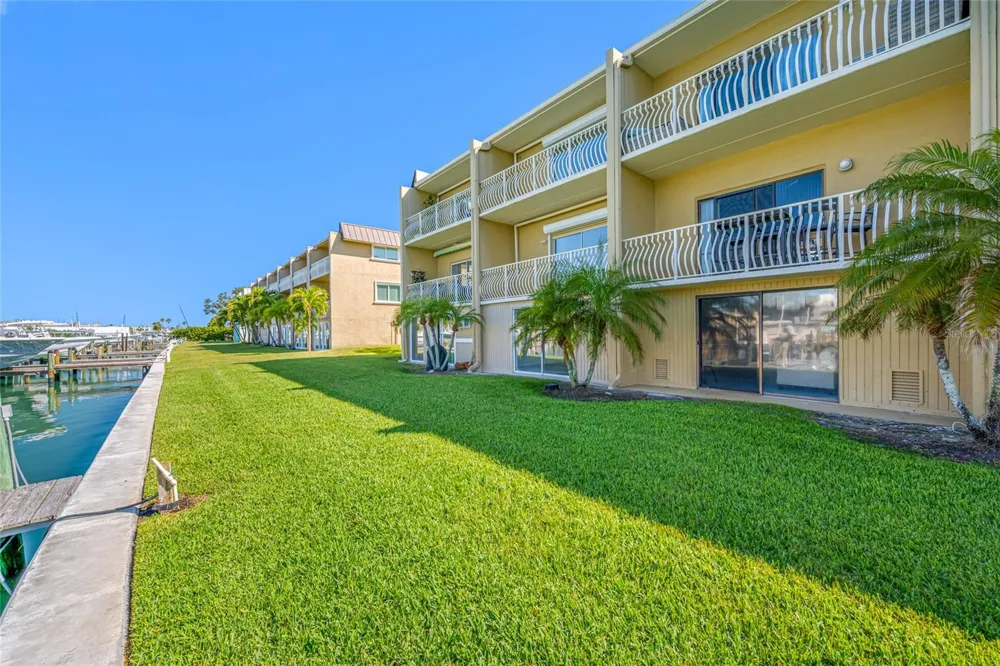 12424 CAPRI CIRCLE #5 Treasure Island, FL 33706