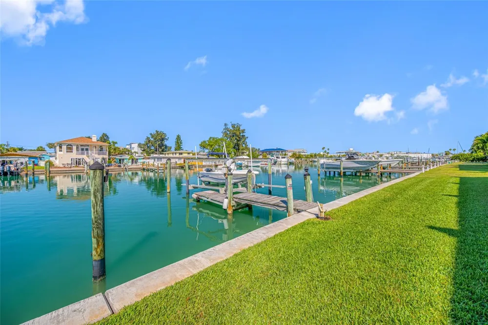 12424 CAPRI CIRCLE #5 Treasure Island, FL 33706