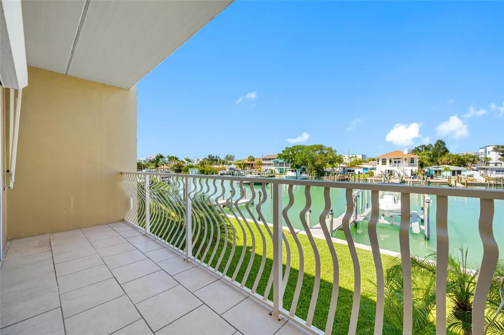 12424 CAPRI CIRCLE #5 Treasure Island, FL 33706