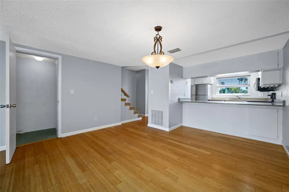 12424 CAPRI CIRCLE #5 Treasure Island, FL 33706