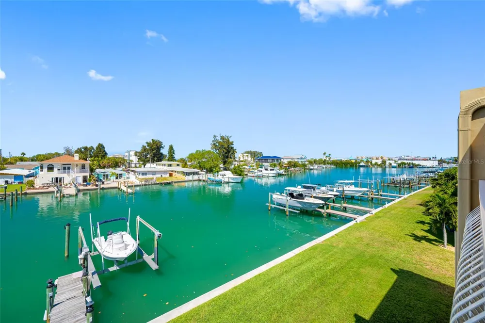 12424 CAPRI CIRCLE #5 Treasure Island, FL 33706