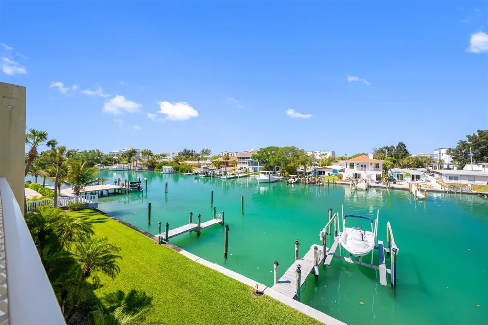 12424 CAPRI CIRCLE #5 Treasure Island, FL 33706
