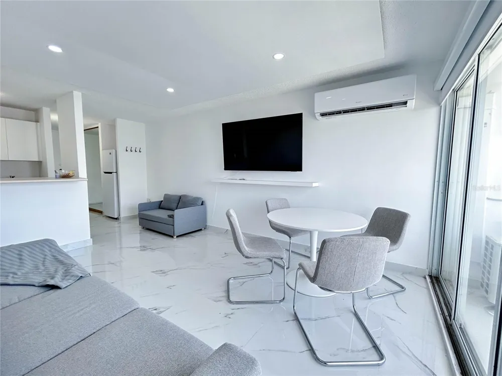 4837 AVE ISLA VERDE #607 Carolina, PR 00979
