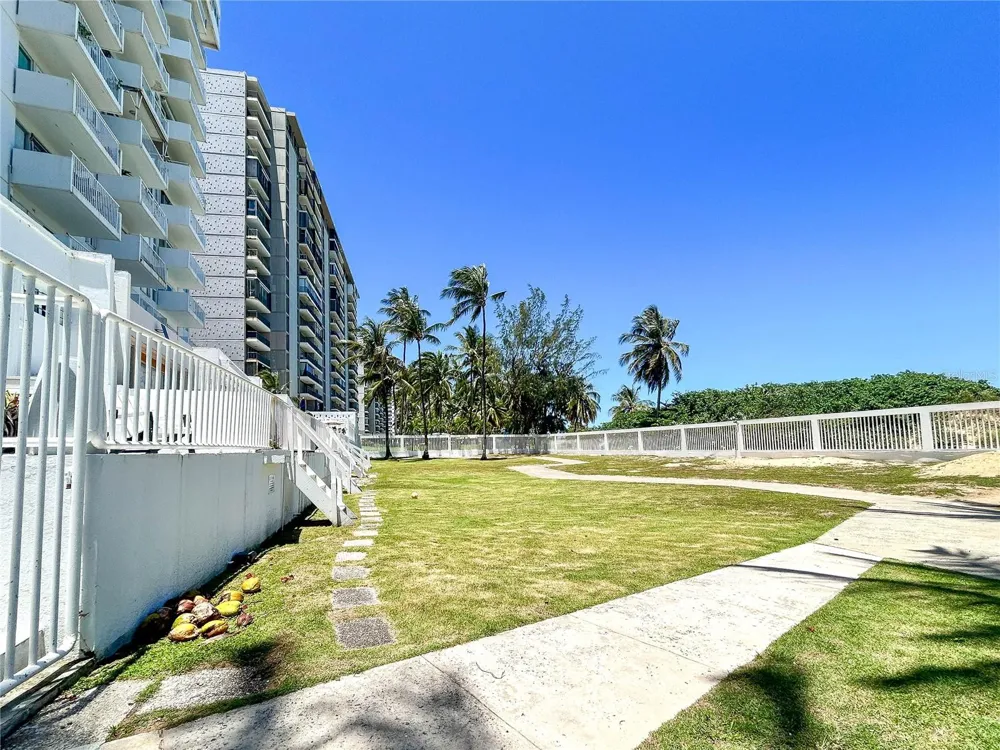 4837 AVE ISLA VERDE #607 Carolina, PR 00979