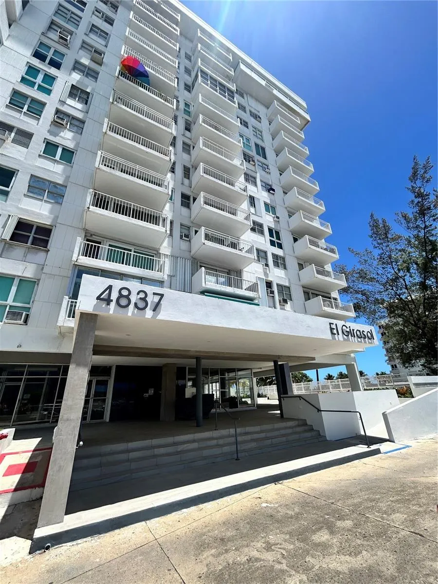 4837 AVE ISLA VERDE #607 Carolina, PR 00979