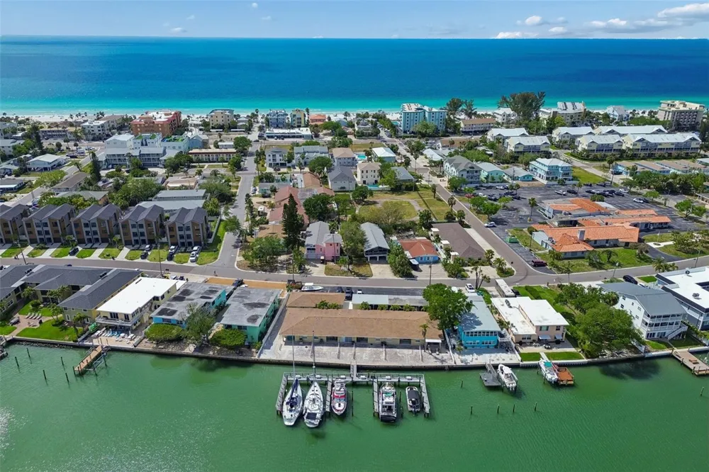 2307 BAY BOULEVARD Indian Rocks Beach, FL 33785