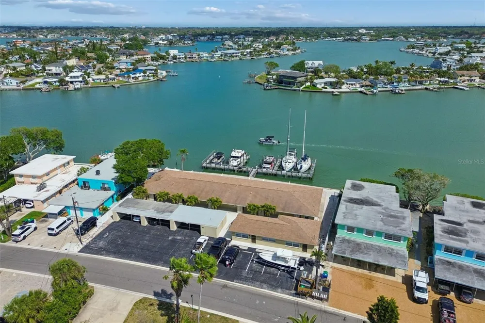2307 BAY BOULEVARD Indian Rocks Beach, FL 33785