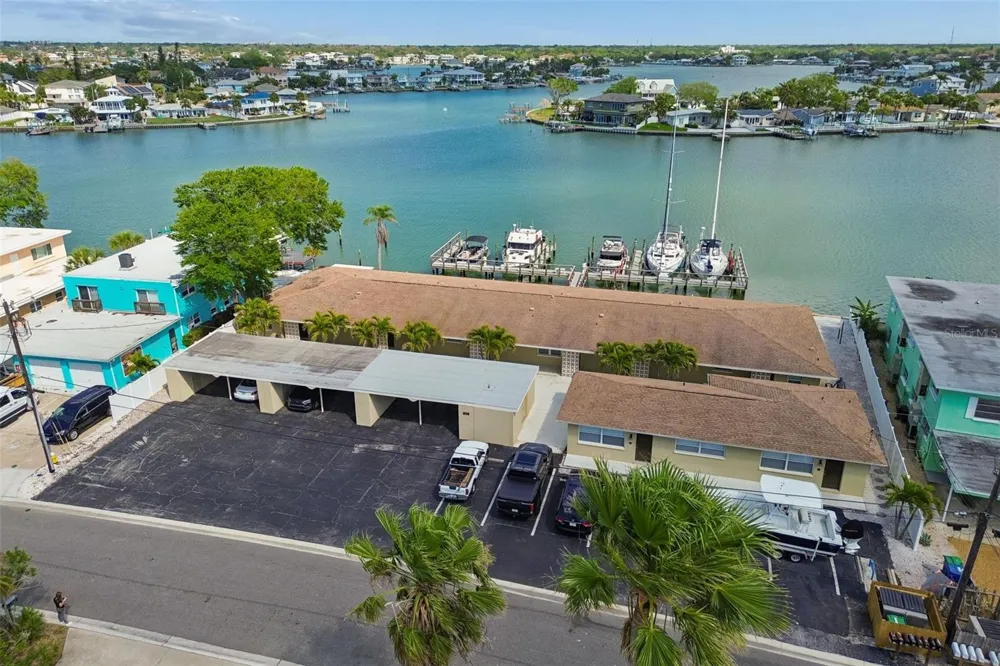 2307 BAY BOULEVARD Indian Rocks Beach, FL 33785