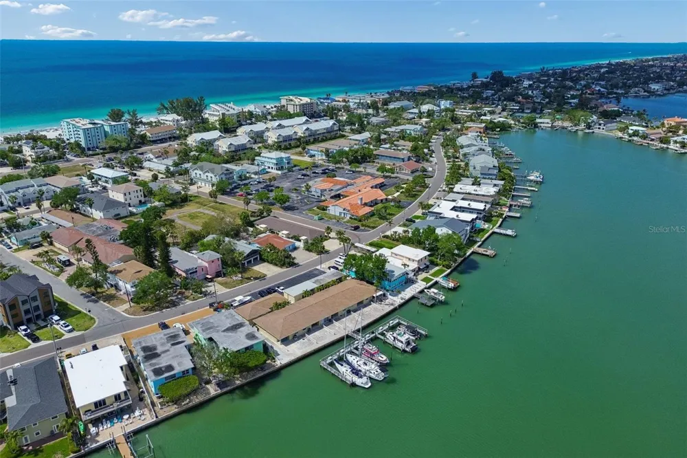 2307 BAY BOULEVARD Indian Rocks Beach, FL 33785