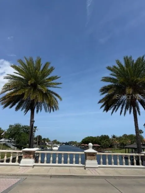 75 OLD OAK DRIVE S Palm Coast, FL 32137
