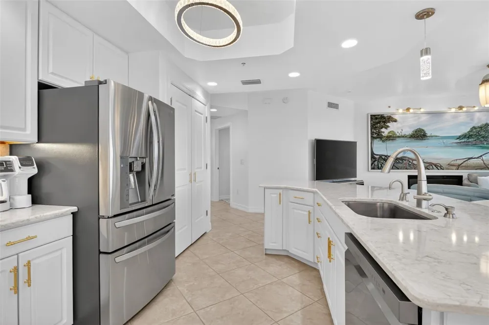 3426 HANCOCK BRIDGE PARKWAY #1008 North Fort Myers, FL 33903