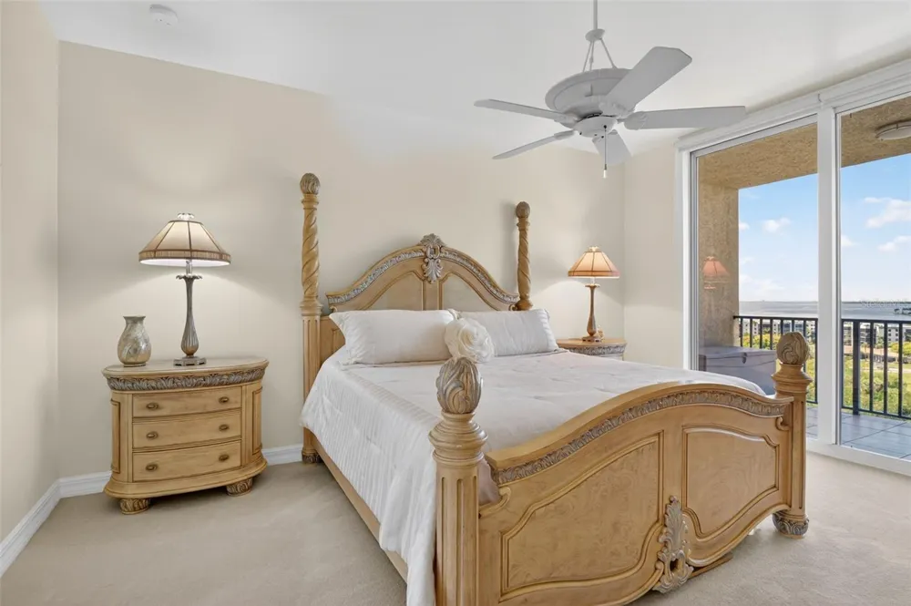3426 HANCOCK BRIDGE PARKWAY #1008 North Fort Myers, FL 33903
