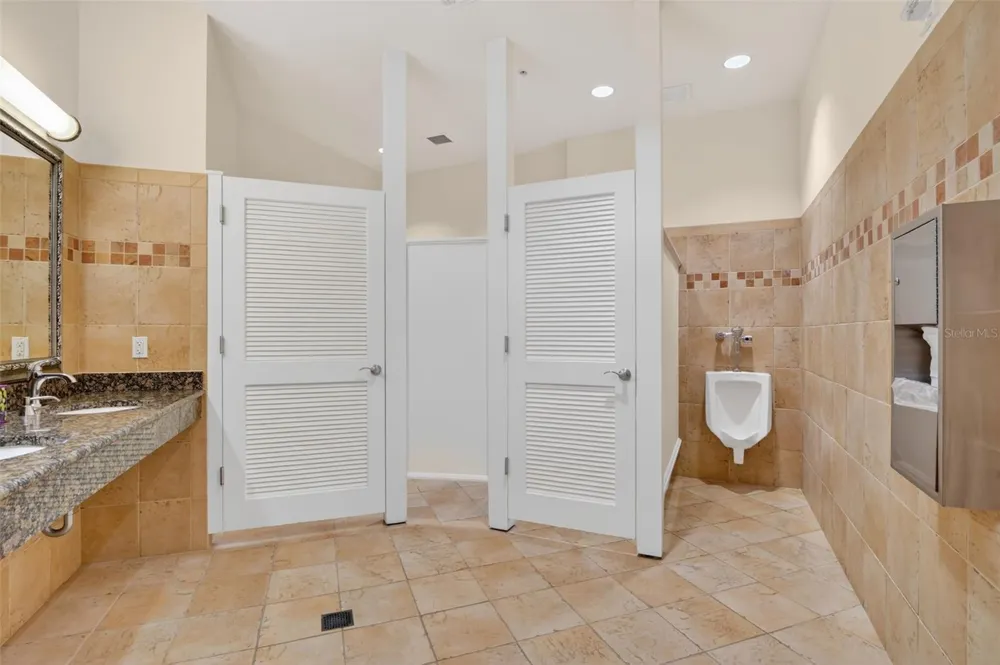 3426 HANCOCK BRIDGE PARKWAY #1008 North Fort Myers, FL 33903