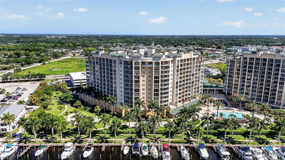3426 HANCOCK BRIDGE PARKWAY #1008 North Fort Myers, FL 33903