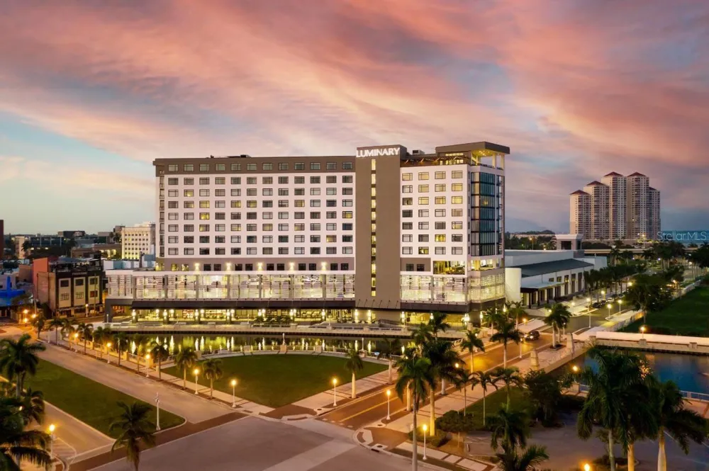 3426 HANCOCK BRIDGE PARKWAY #1008 North Fort Myers, FL 33903