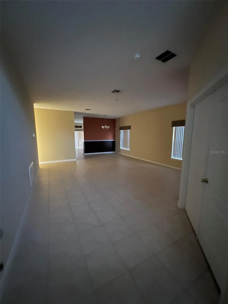 948 HACIENDA CIRCLE Kissimmee, FL 34741